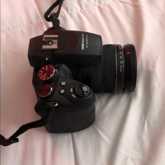 Camera - Picture 4 of 4